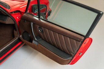 Porsche 911 SC 3.0 Coupé z roku 1981 - 12