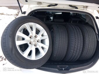 Mazda 3 1.6 benzín 120.000 km  2010 - 12