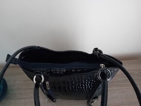Genuine Leather dámská kabelka batůžek 2v1 kožená nová - 12