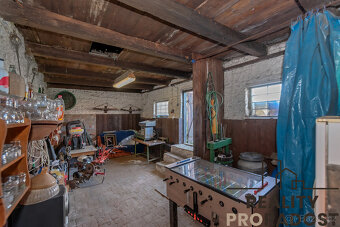 Prodej pozemku 450 m2 s vinným sklepem ve Strachoticích, okr - 12