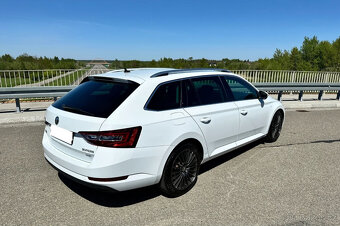 Skoda Superb 2.0 TDI 4x4 L&K/DSG - 12