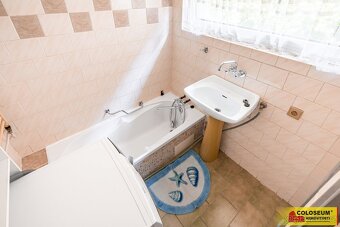 Babice u Rosic, RD 4+1, dvorek, garáž - rodinný dům - 12