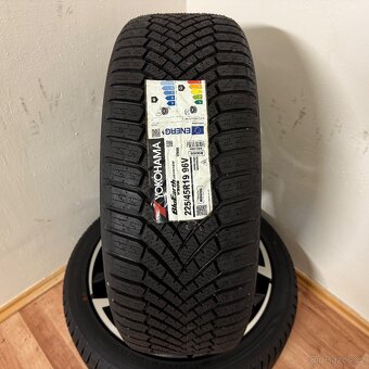 NOVÉ TOYOTA CH-R 5x114,3 R19 ET50+ZIMNÍ 225/45R19 - 12