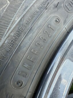 VW TIGUAN - 215/65 R17 ORIGINÁLNÍ ZIMNÍ SADA - 12