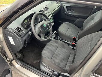 Š Fabia Kombi 1.6 TDi 77kW,2011,Pěkná výbava,2 sady alu kol - 12