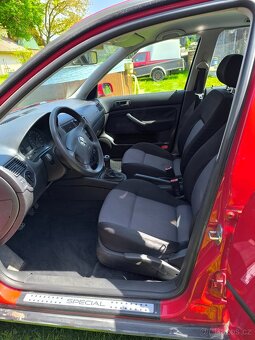 Volkswagen Golf - 12