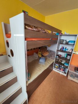 Sestava kvalitního nábytku - 12
