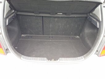 Prodám spolehlivé auto Hyundai I30 - 12