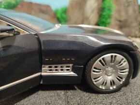 Prodám model 1:18 Cadillac sixteen - 12