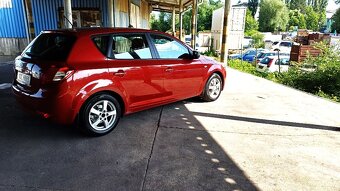 kia ceed 1.4 benzin ( velice pekny stav ) - 12