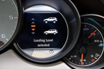 Porsche Cayenne S Diesel / 283kW / A8 / 2017 - 12
