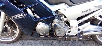 Yamaha FJR 1300 - 12
