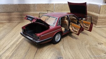 Model Jaguar XJ6 XJ40 1:18 Almost Real - 12