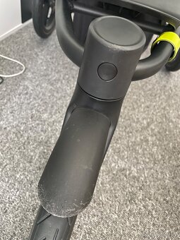 Kombinovaný kočárek cybex avi spin moon black gold - 12