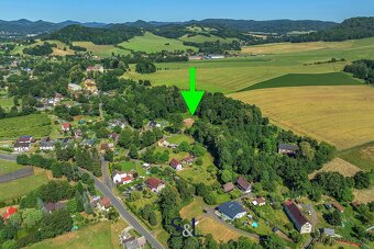 Nabízím ke koupi prostorný pozemek o celkové výměře 2 128 m2 - 12