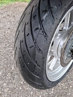 Triumph Tiger 1050 - 12