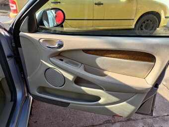 Prodám Jaguar X-type 3.0 V6 benzín, manuál 4x4 - 12