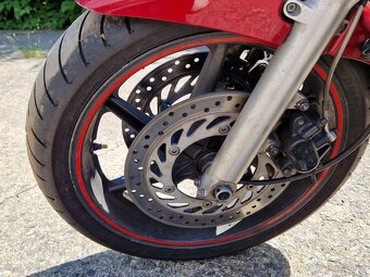 Honda CB 750,RC 42, výkon 54 kw, rok výroby 1997 - 12