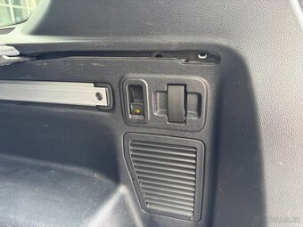 VW Touran 2.0 TDI 110kW DSG tažné Navigace Full LED Keyless - 12
