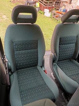 Ford galaxy - 12
