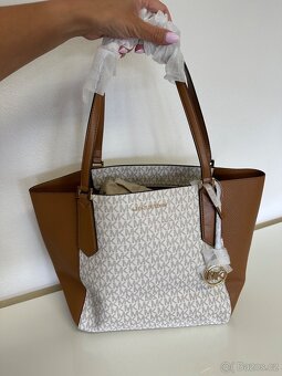 Kabelka Michael Kors Kimberly Vanilla - 12