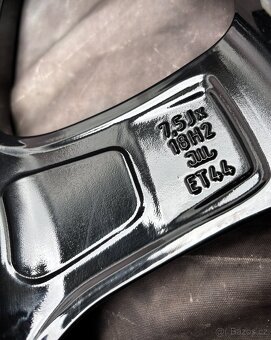 Originální Alu kola Mercedes-Benz C-Klasse W205 R18 - 12