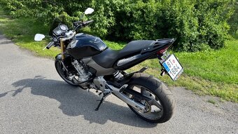 Honda CB 600 F Hornet 2005 - 12