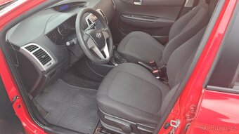 Hyundai i20, 1.2i / 1.MAJITEL ČR - 12