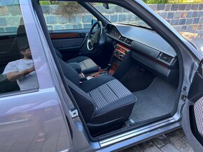Mercedes Benz W124 T - 12