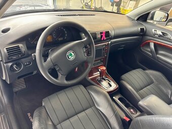 Škoda Superb 2.8 benzín. - 12