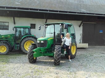 Traktor John Deere - 12