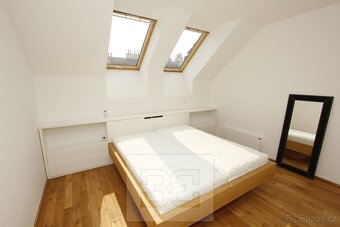 Krásný, designově řešený byt 3+kk s terasou u Stromovky - 12
