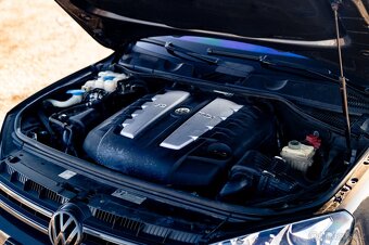 VW Touareg 4.2TDI v8 - 12