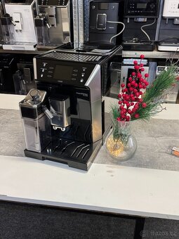 Kávovar DeLonghi  PRIMADONNA Class ECAM556.55.SB - 12