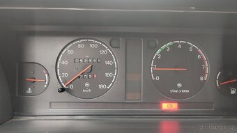 Favorit 1.3 Lxi 50kW, najeto 52 700 km - 12