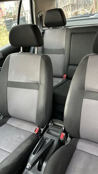Prodám Golf IV 1.4 16V benzín - 12