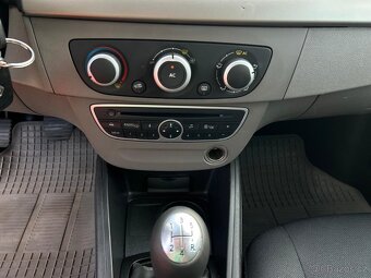 Renault Megane 1.6i 74kw Tažné 1 Maj. LPG - 12