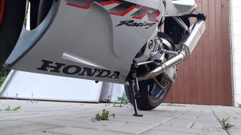 Honda VTR 1000 SP1 - 12