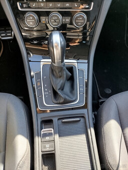 VW Golf Variant 2.0 TDi 110kW - 12