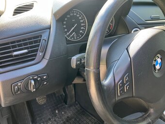 BMW X1 18d XDrive Nová STK , manuál - 12