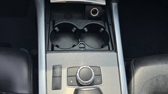 Mercedes-Benz E 200 BLUETEC - 12