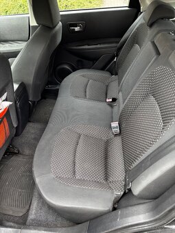 Nissan Qashqai 1.6 benzín 84kw - 12