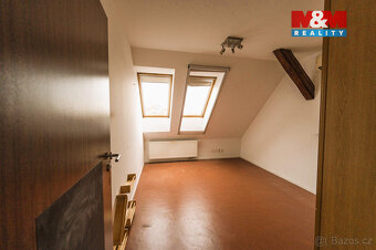 Prodej rodinného domu, 295 m², Nymburk, ul. Boleslavská tříd - 12