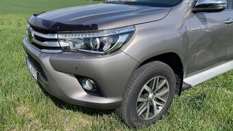 Toyota Hilux 2,4 110kw 4x4 - 12