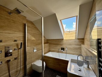 Pronájem bytu 2+1, 60 m2 , terasa, zahrada, parkování - Jabl - 12