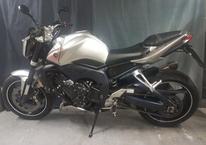 Motocykl Yamaha fz1 - 12
