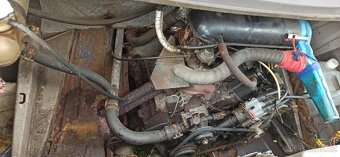 Škoda 120L + různé náhradní díly - 12