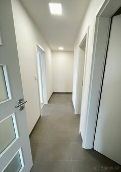 Brandýs: Pronájem byt 4+kk 98 m²: 2 koupelny - 12