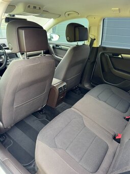 VW Passat B7 2011 2.0TDi 103kW DSG 196tkm Xenon Webasto Navi - 12