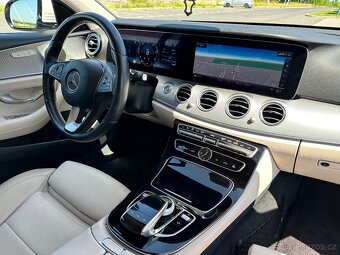 Mercedes Benz E220d 4MATIC 143kW - 12